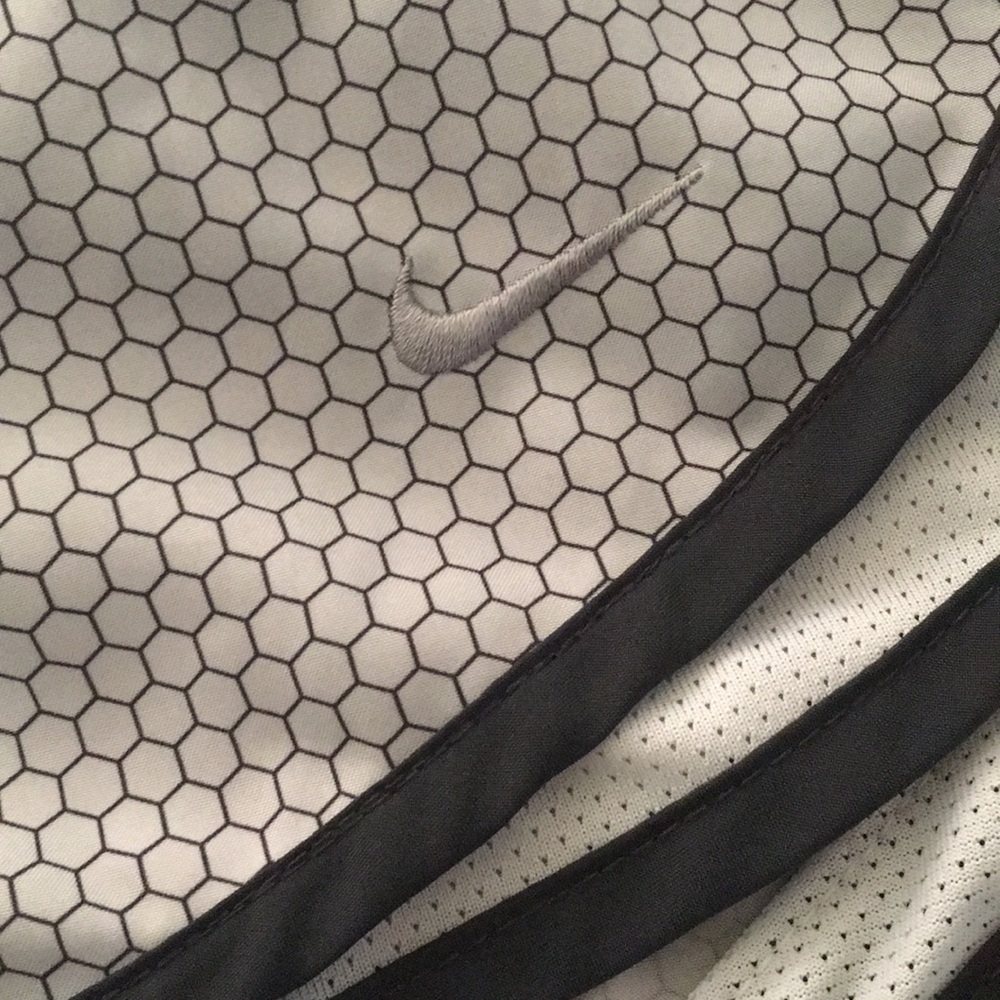 NIKE DRI-FIT LINED RUNNING SHORTS - Picture 4 of 9